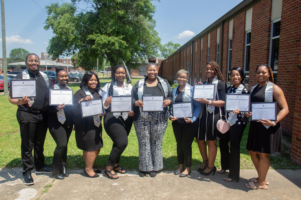 NTHS Health Sciences Inductees