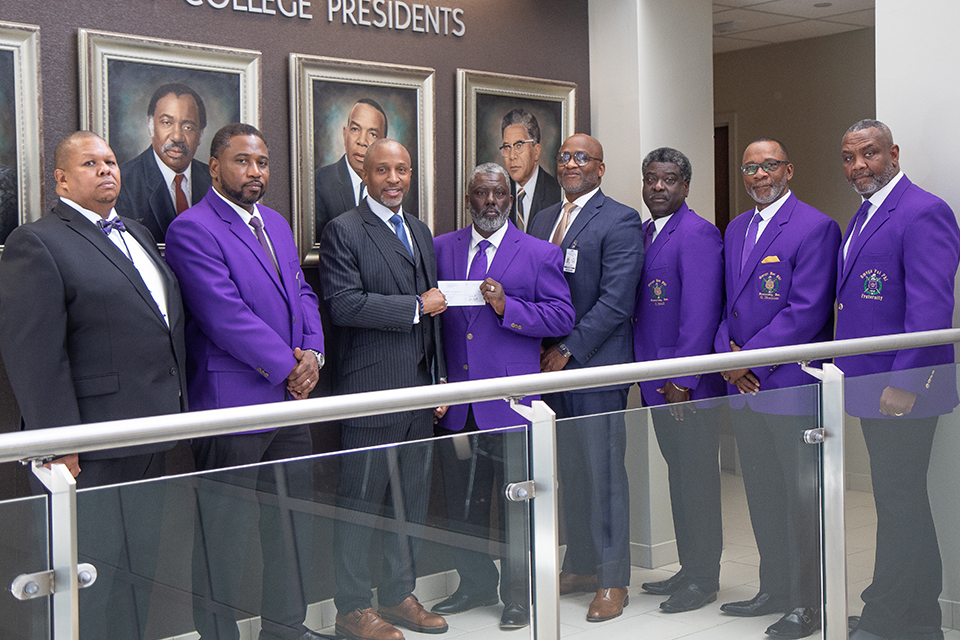 Omegas Donate Check